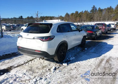 2024 Honda Hr-V Awd Sport/Awd Sport W/O Bsi z USA, uszkodzony, nr VIN 3CZRZ2H59RM738425